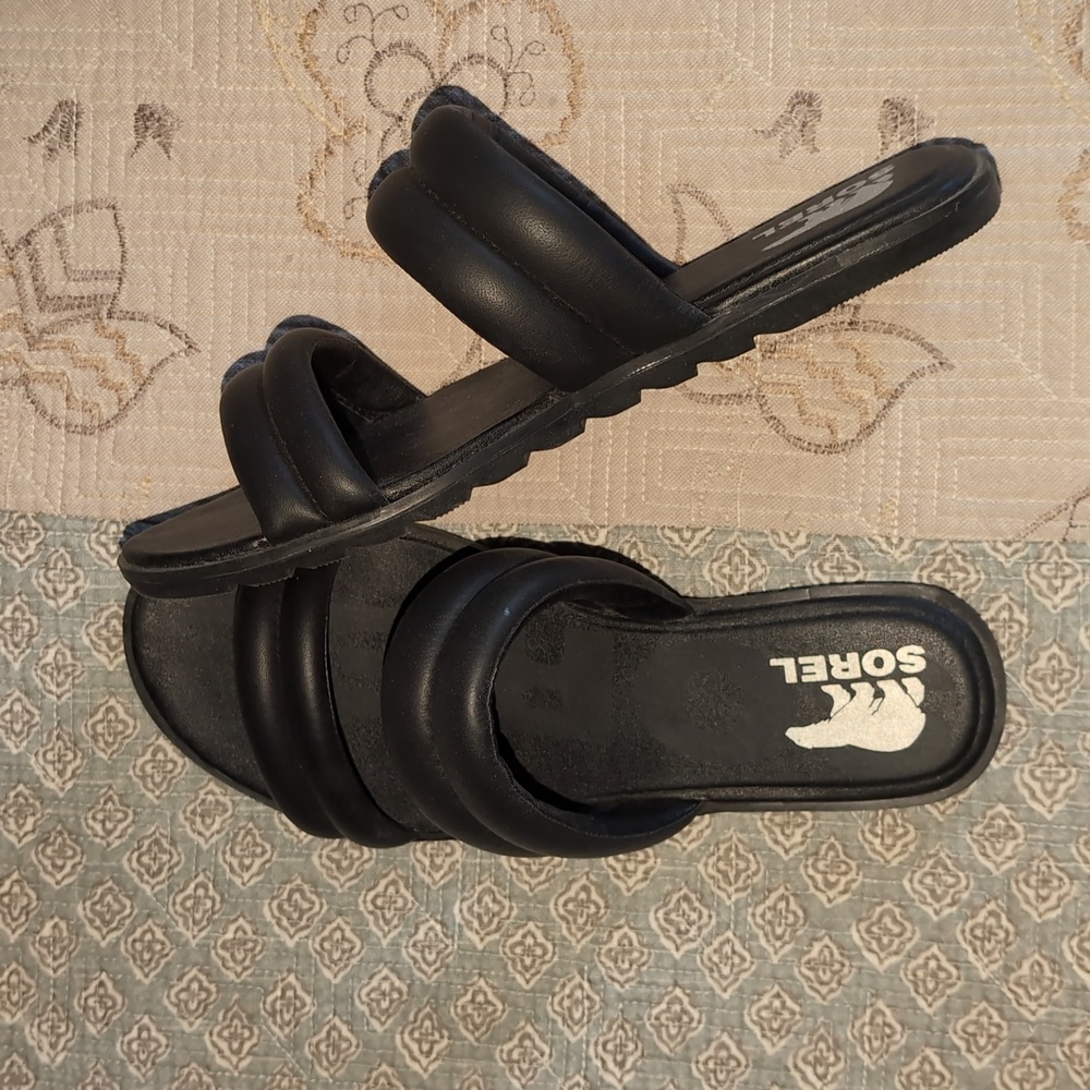 Sorel sandals 🩴 - Picture 2 of 3